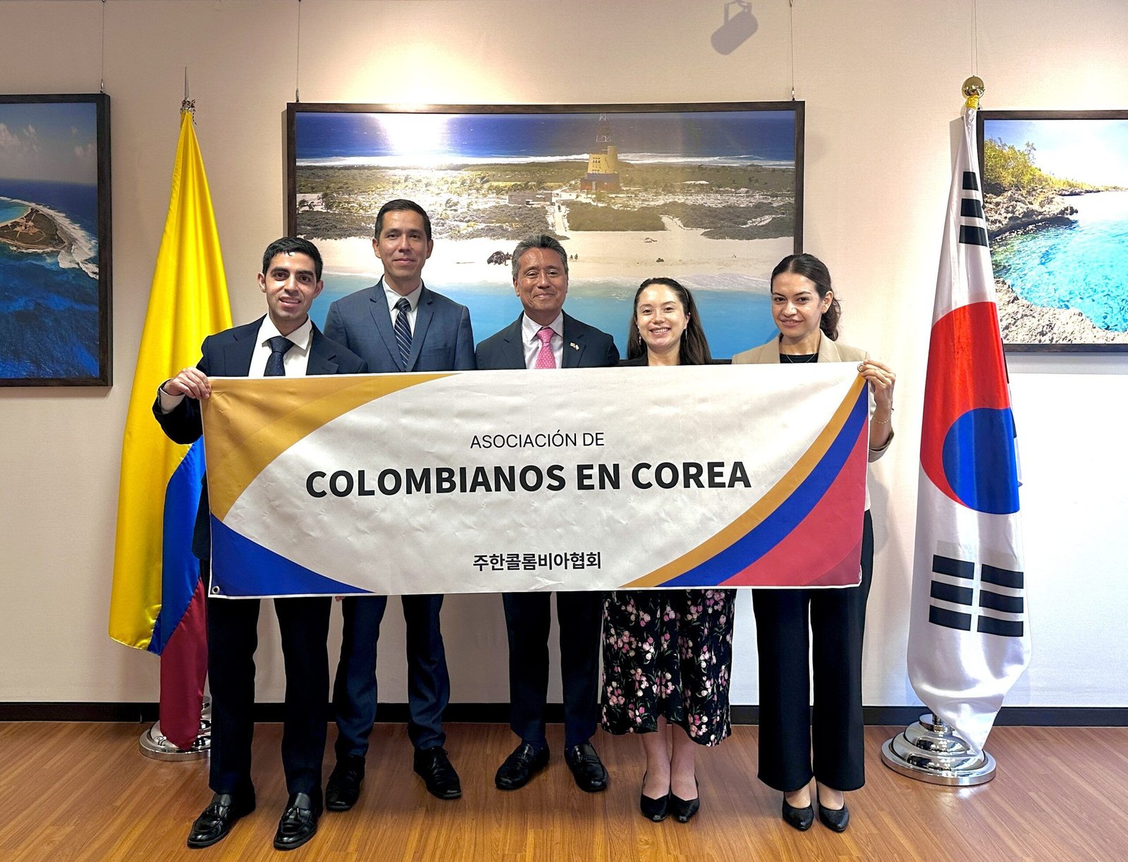 Representantes de ASOCOLCOR se reúnen con Embajada de Colombia en la República de Corea